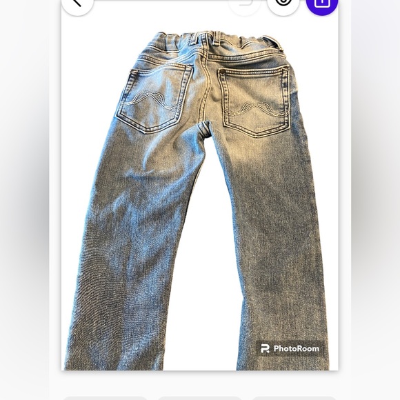 Denim kids jeans.  Size 4–5.  Super soft, elastic waist with adjustment bands - Picture 3 of 11